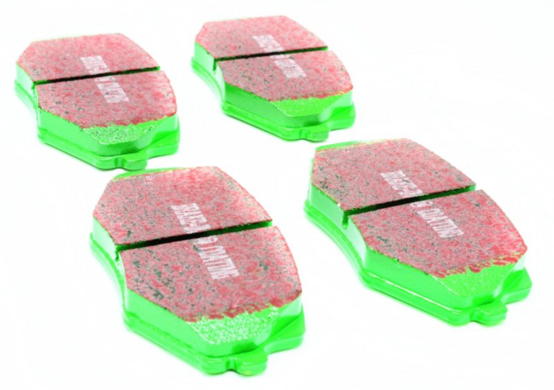 Комплект передних тормозных колодок Greenstuff 2000 Aramid Fiber Sport из арамидного волокна DP21002