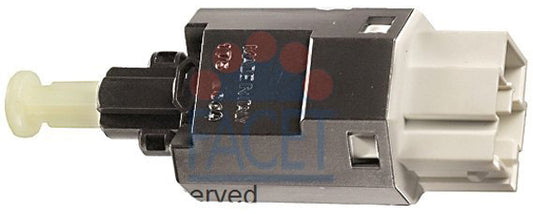 7.1175 Выключатель стоп-сигнала — прямая установка, продается отдельно