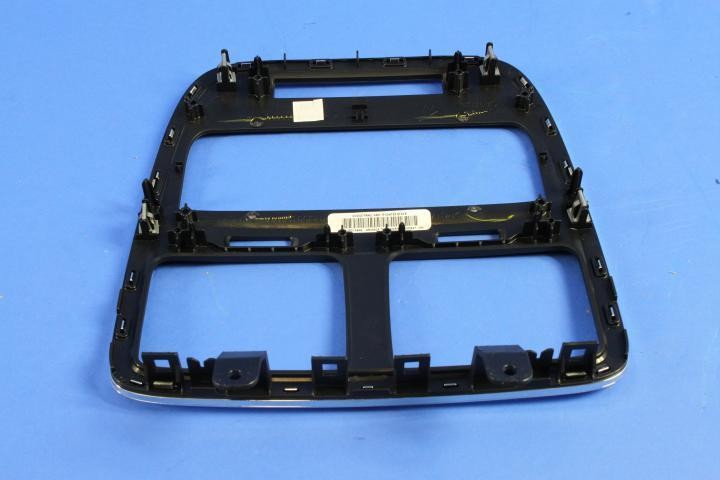 1SQ531X9AE Рамка переключателя панели приборов Direct Fit, продается отдельно