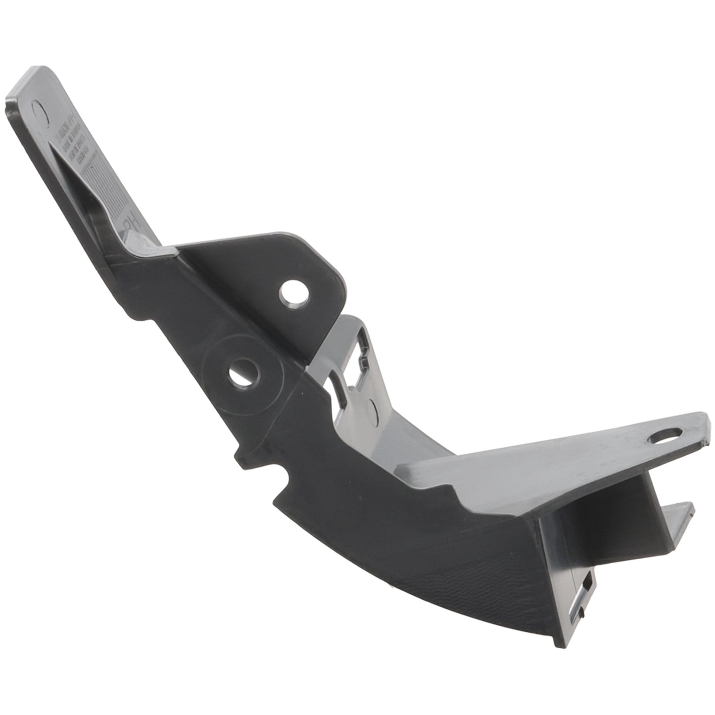 Задняя часть седана, со стороны пассажира, нижняя часть бампера, грунтованный пластик