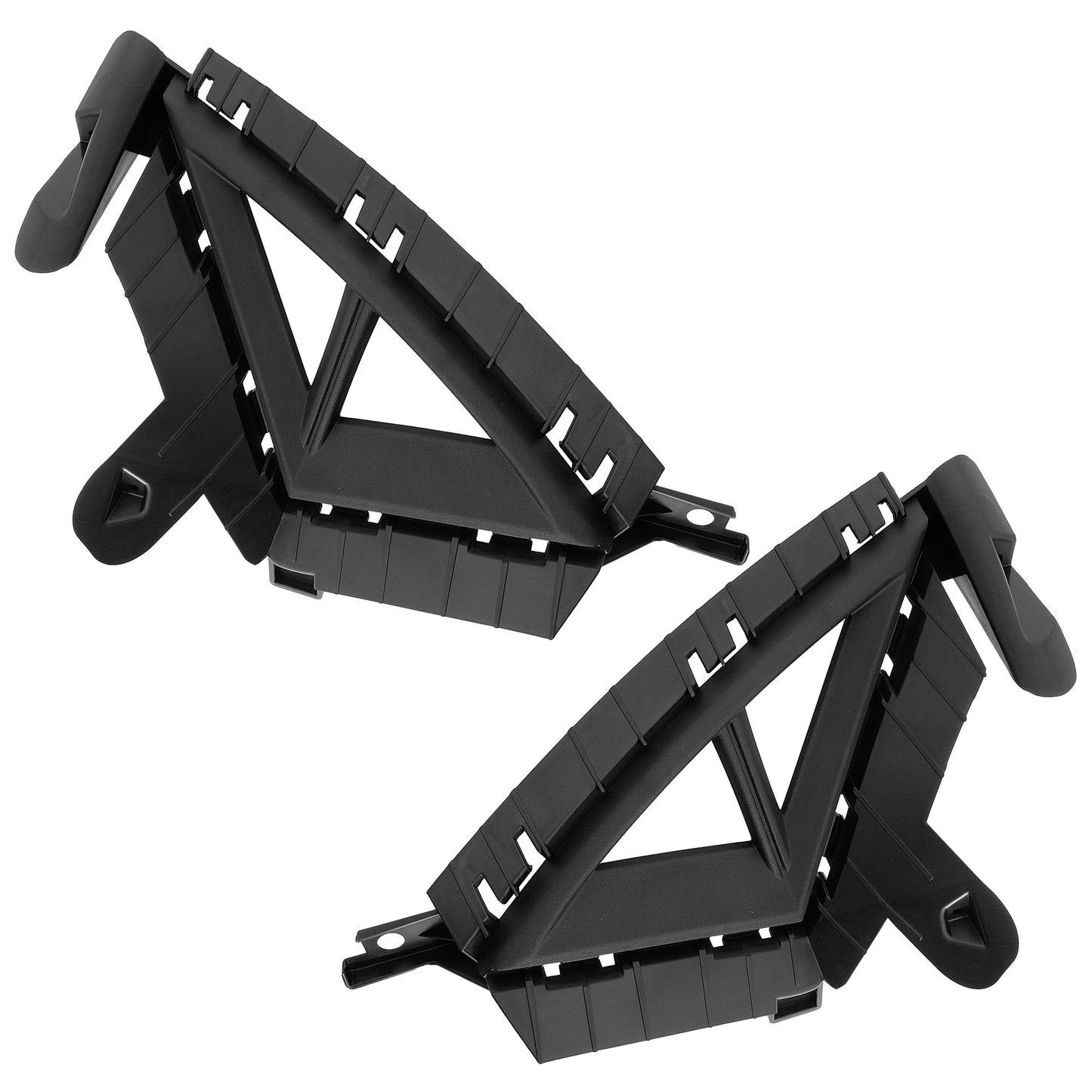 Решетки бампера спереди, со стороны водителя и пассажира, текстурированные черные