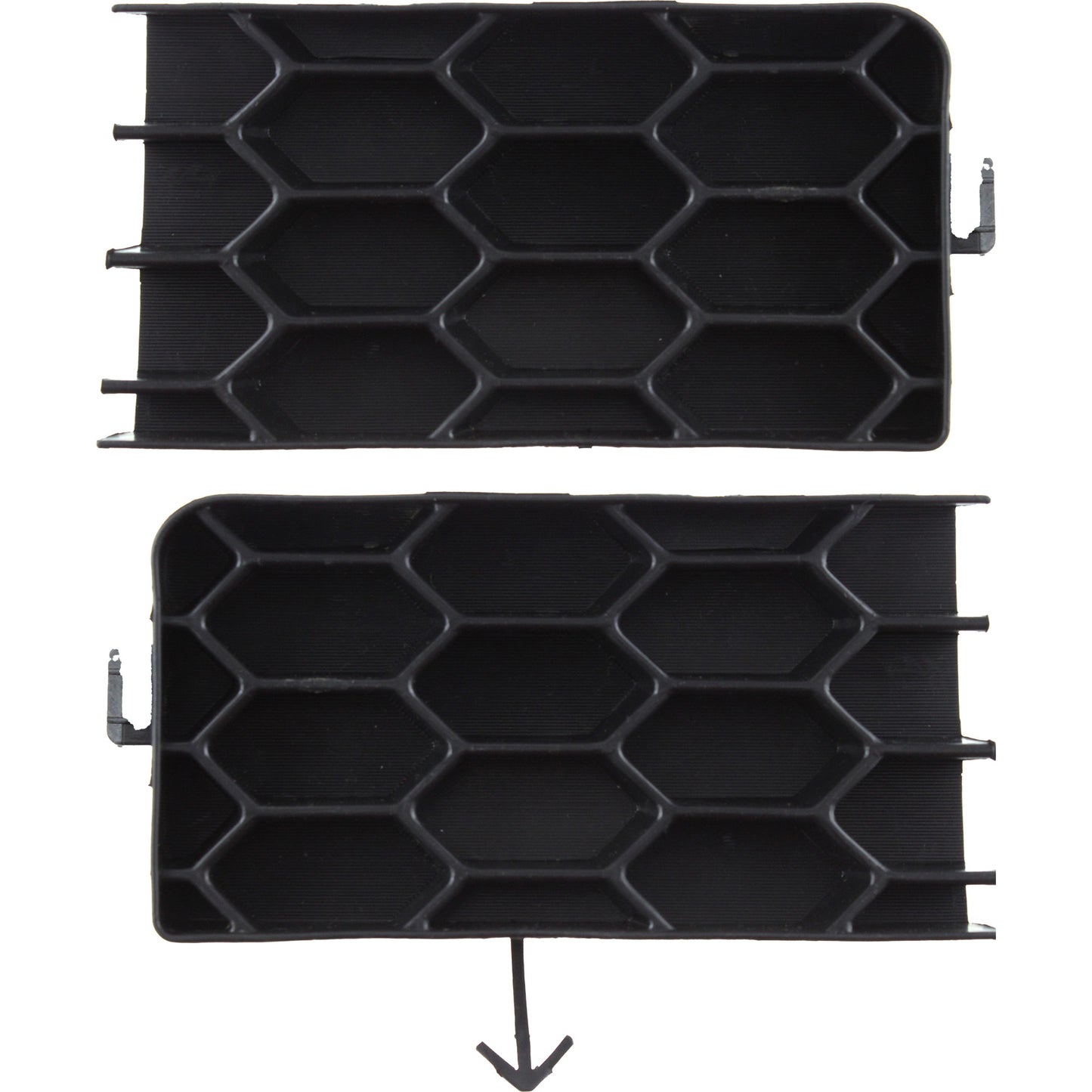 Решетки бампера спереди, со стороны водителя и пассажира, текстурированные черные