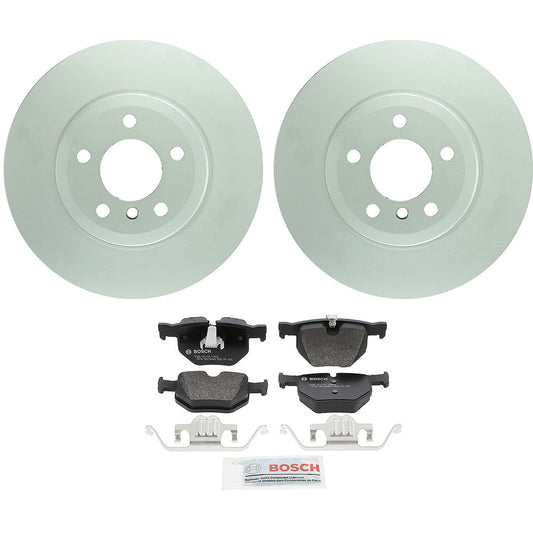 P1042151500 Комплект из 2 задних тормозных дисков и колодок, серия QuietCast 344,8 мм, включает в себя (1) комплект тормозных колодок и (2) тормозных диска