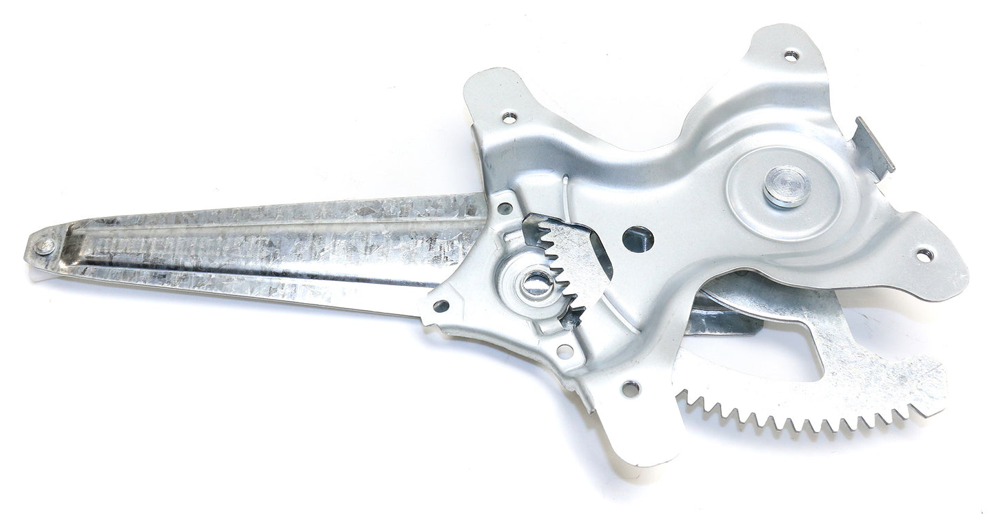 Задний стеклоподъемник со стороны водителя, без мотора