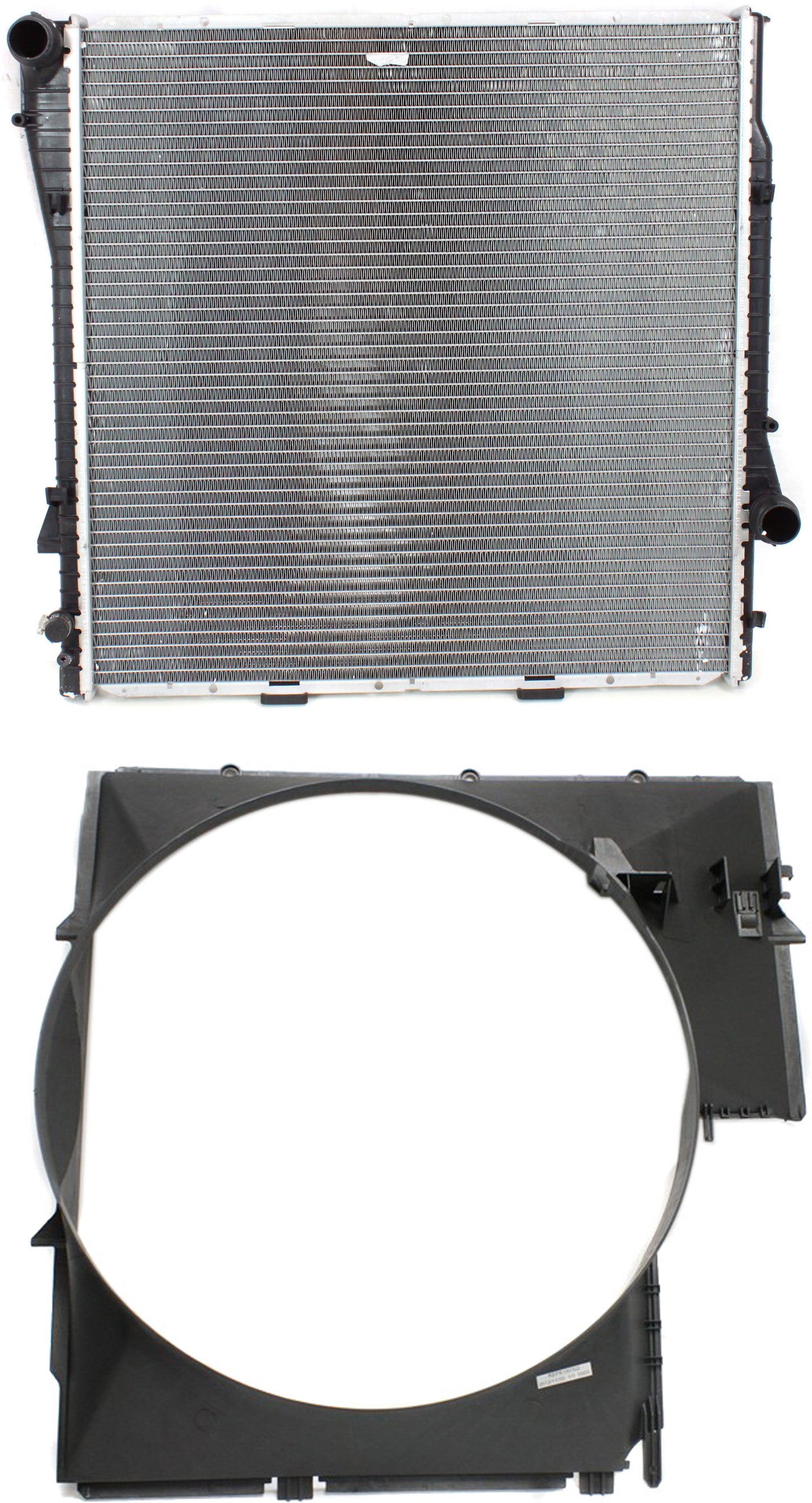 2-Piece Kit Radiator, 4.4L/4.6L Engines, Includes(1) Fan Shroud and (1) Radiator