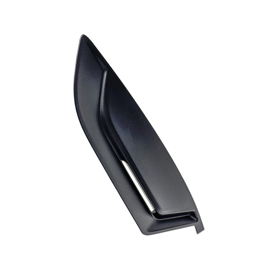 Решетка бампера спереди со стороны водителя, текстурированная