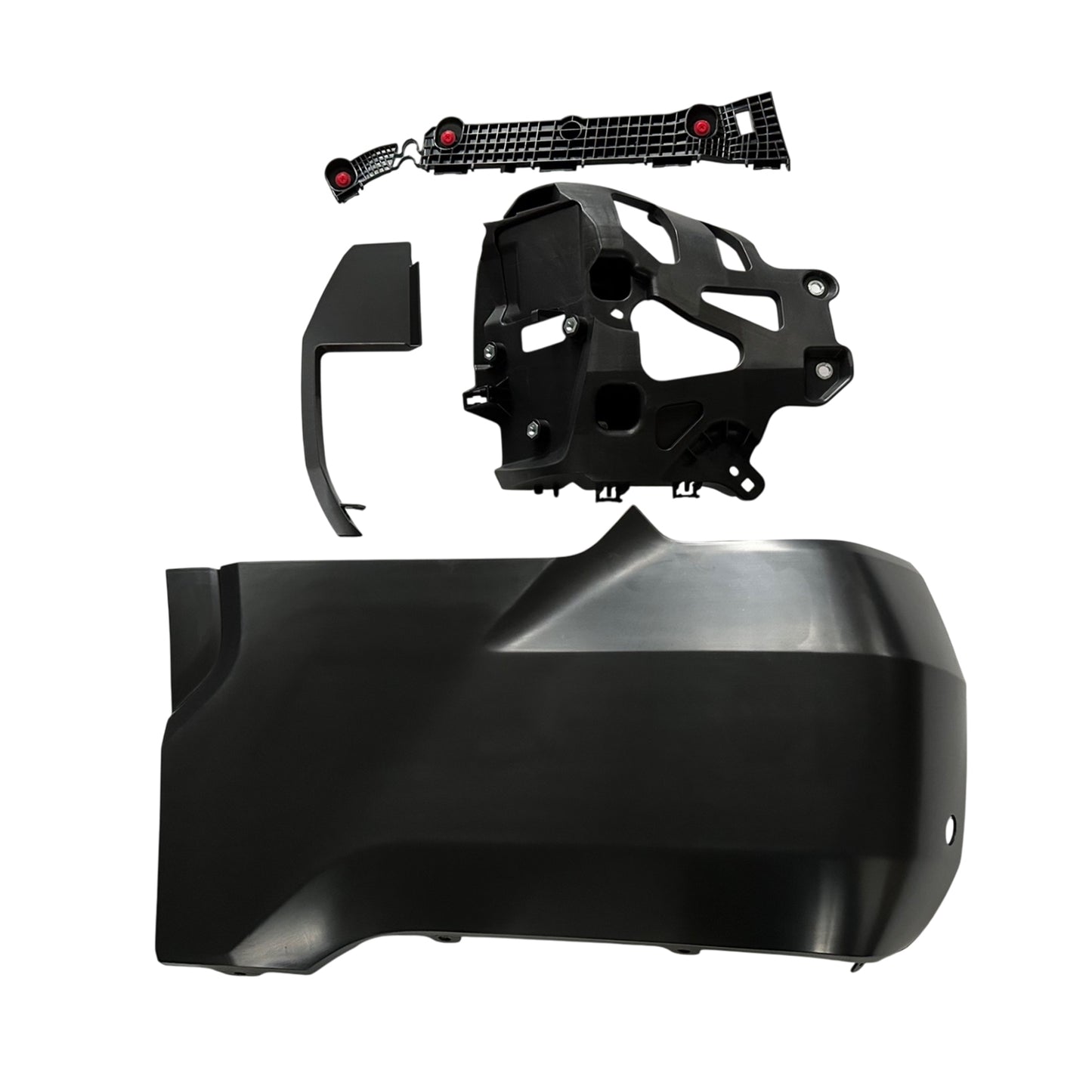 Накладка на задний бампер со стороны водителя, грунтованная внешняя