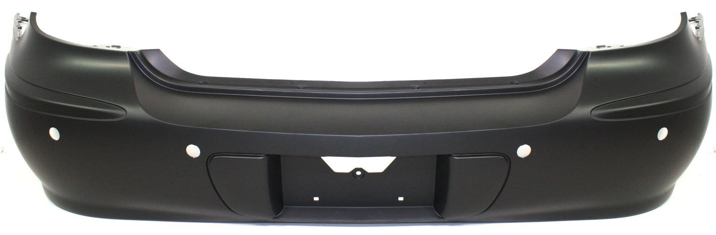 Накладка на задний бампер, грунтованная, для моделей без хром-пакета, с отверстиями для датчиков парковки, с отверстиями для молдингов