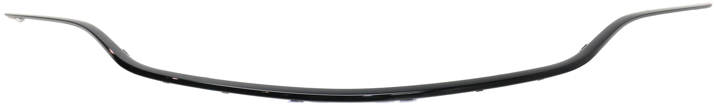 Отделка решетки радиатора, центральная, нижняя, окрашена в черный цвет