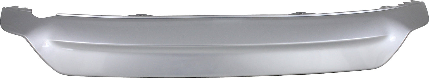 Задний бампер, декоративная накладка на бампер, окрашенная в серебристый цвет