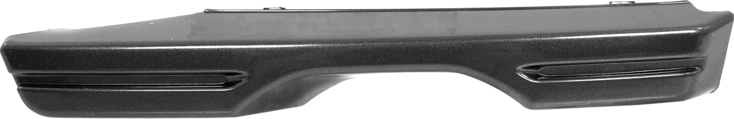 Передняя часть, сторона водителя, верхняя часть противотуманных фар, верхний молдинг, грунтованный