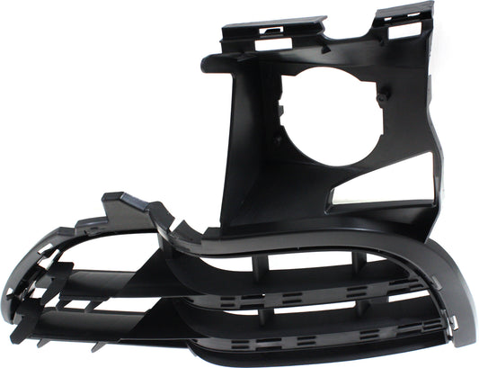 Передняя часть бампера, со стороны пассажира, наружная решетка, текстурированная черная