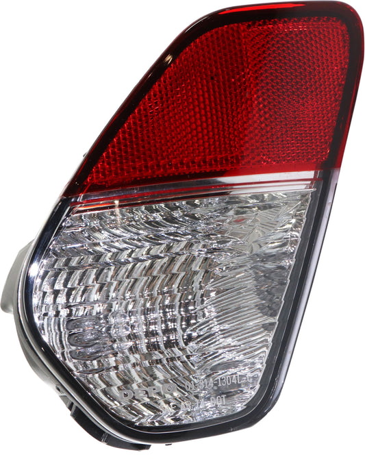 Driver Side Back Up Light With bulb(s)