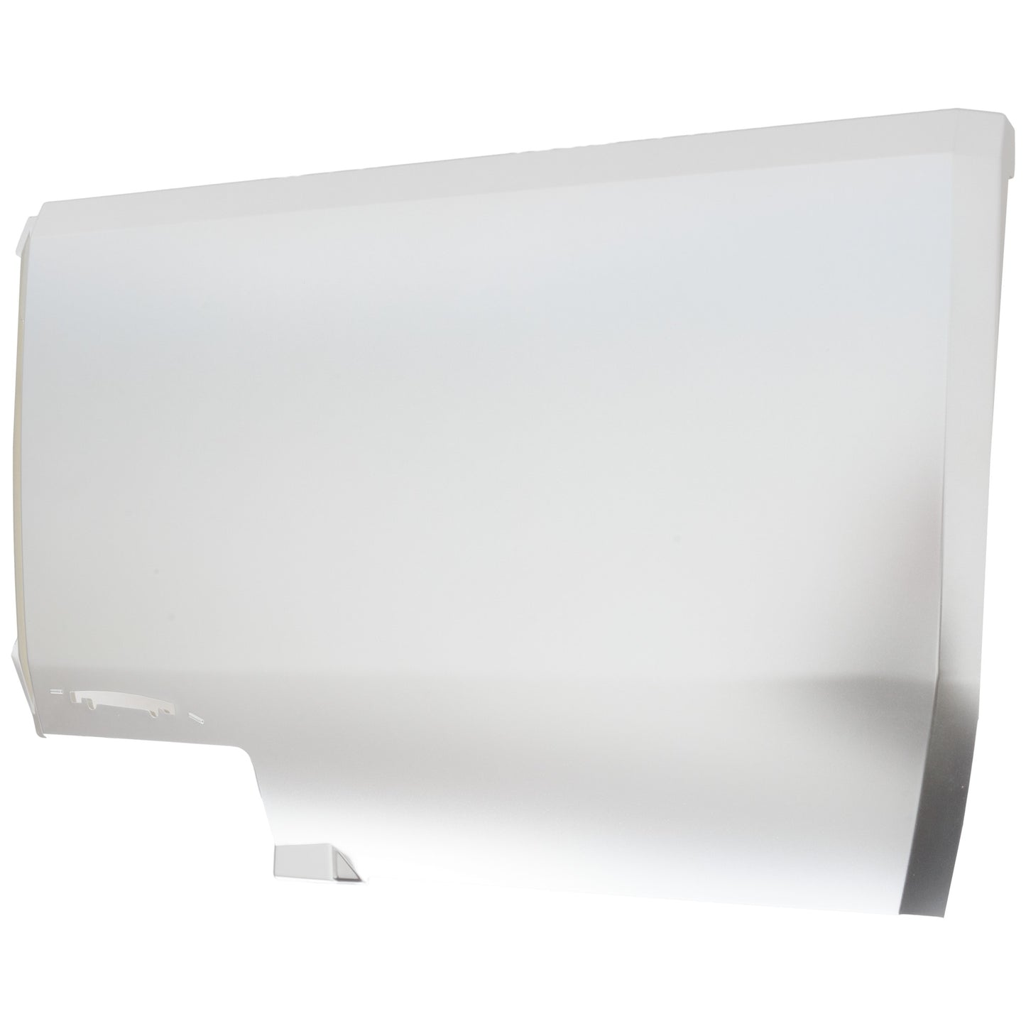 Задний бампер со стороны пассажира, окрашенный в серебристый цвет