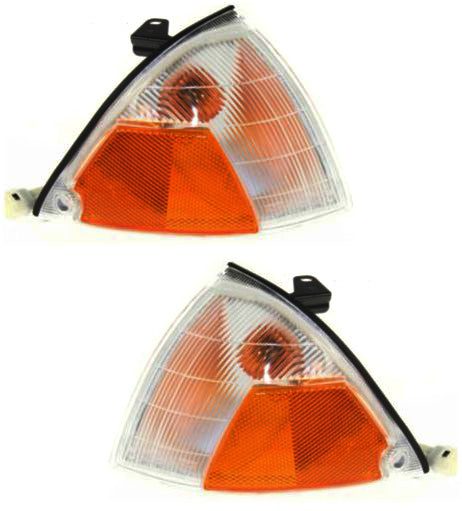 Driver and Passenger Side Halogen Corner Light, With bulb(s)