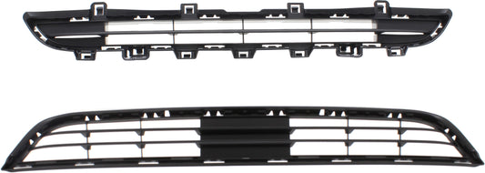 Решетки бампера спереди, по центру, сверху и снизу, текстурированные черные