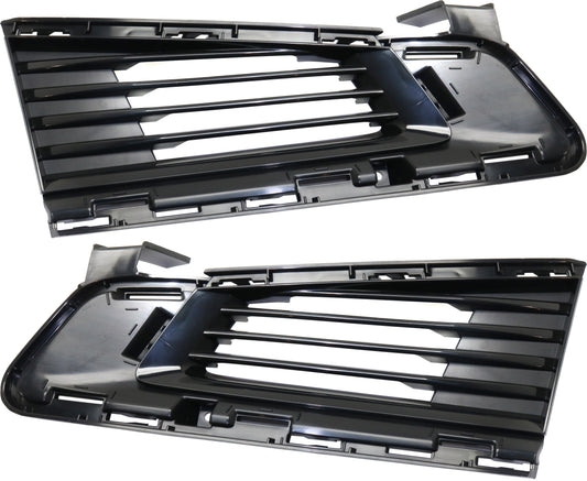 Решетки бампера спереди, со стороны водителя и пассажира, текстурированные черные