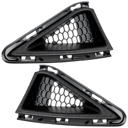 Решетки бампера спереди, со стороны водителя и пассажира, грунтованные