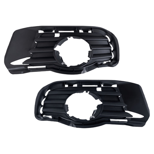 Решетка бампера спереди, со стороны водителя и пассажира, текстурированная черная