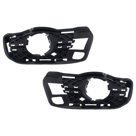 Решетка бампера спереди, со стороны водителя и пассажира, текстурированная черная