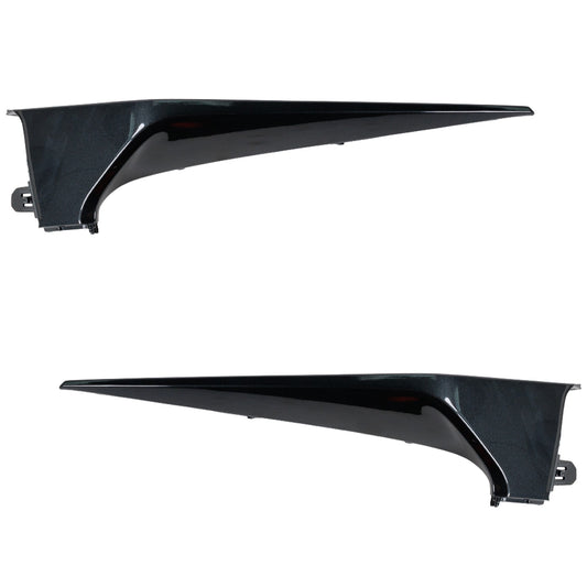 Передняя часть бампера седана со стороны водителя и пассажира, окрашенная в серый цвет пластиковая